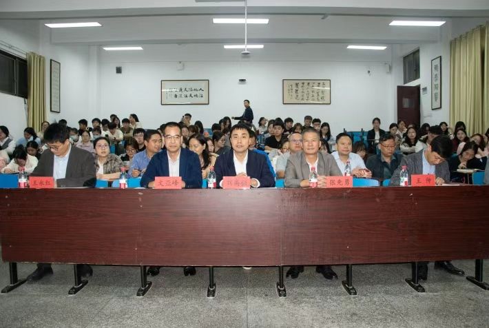 生命科学与技术学院2025级研究生新生见面会顺利举...